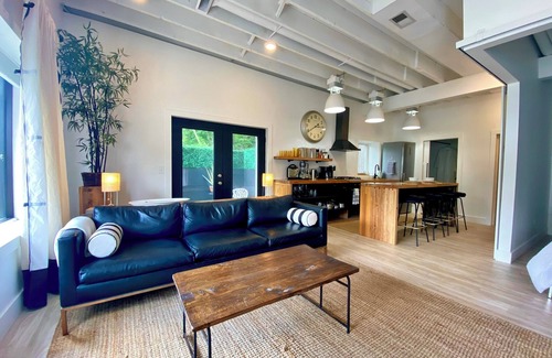 Shorewood-Tower Hills-Harbert House | Retreat WithInn-Relaxation Centrally Located to Beaches and Walkable Restaurants