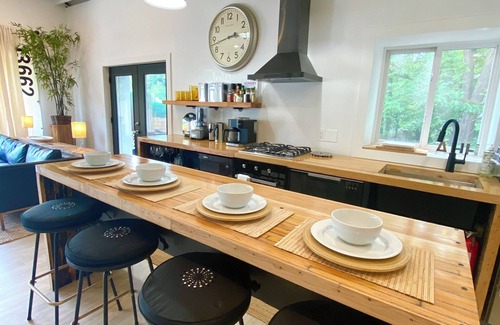 Shorewood-Tower Hills-Harbert House | Retreat WithInn-Relaxation Centrally Located to Beaches and Walkable Restaurants