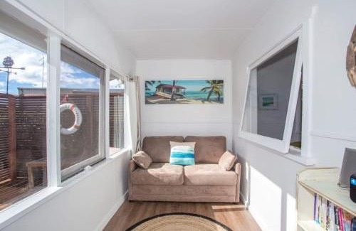 Kioloa House | Retro Beach Cottage - classic surf getaway