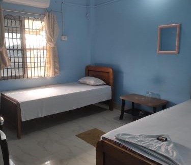 Sibsagar Cabin | Retro Lodge