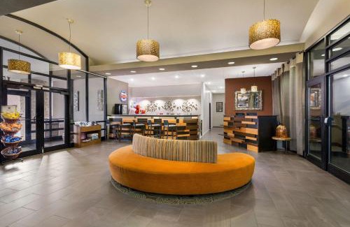 Minot Hotel | Revel Hotel Minot - SureStay Collection by Best Western