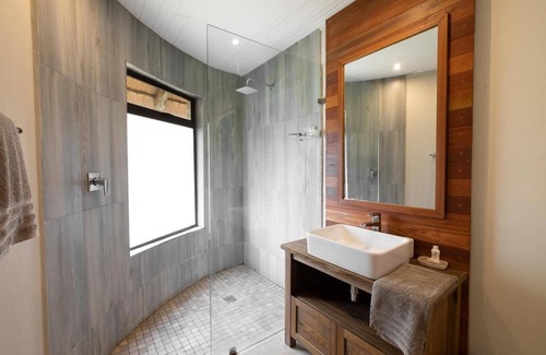 Jozini Cabin | Rhino River Lodge