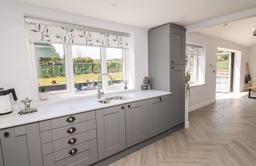 Devils Bridge Cottage | RHIWMYNACH, family friendly, country holiday cottage in Aberystwyth