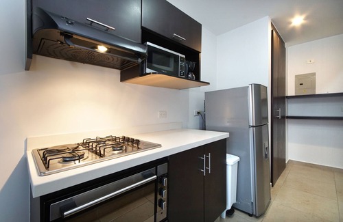 Cali Apartment | Right at the spot !- Moderno y limpio con excelente ubicacion