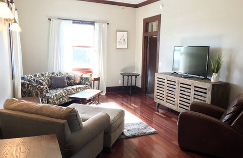 Pentwater Condo | Right Downtown with Space for Everyone!