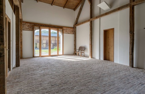 Rabenkirchen-Faulueck House | Right on the Schleiufer