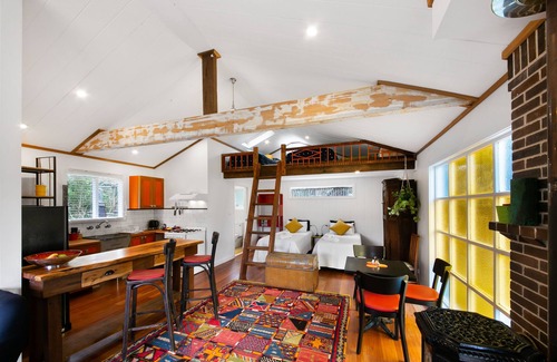 Katoomba Cabin | Riley's Retreats - Eclectic Mountain Cabin