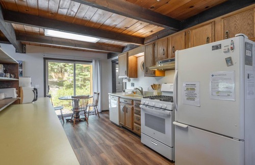 Tahoe Vista Ski Chalet | Rim Drive Lookout