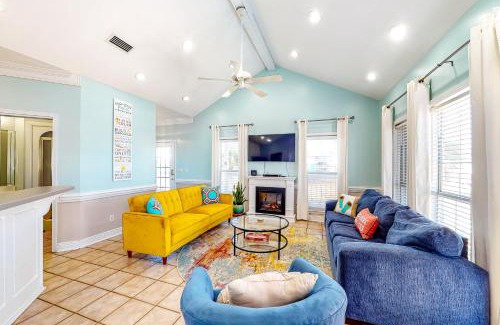 Silver Cay House | Ripplin Sands