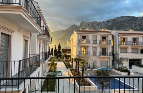Risan Resort | Risan Bay