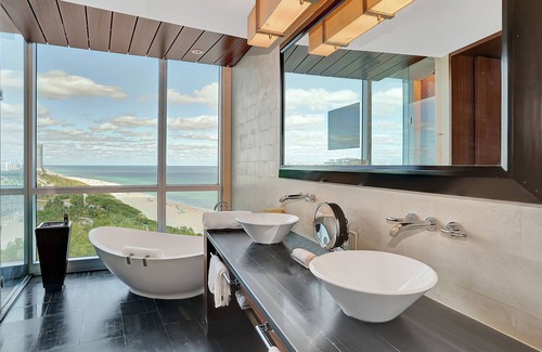 Bal Harbour Apartment | RITZY OCEANFRONT SUITE Bal Harbour