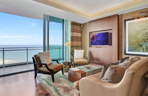 Bal Harbour Apartment | RITZY OCEANFRONT SUITE Bal Harbour