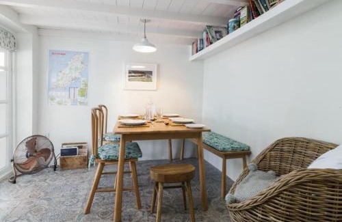 Douglas House | Rivendell Cottage