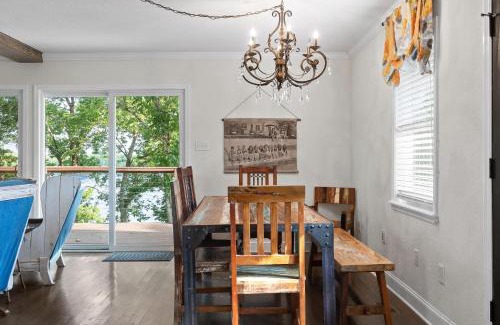 Decatur House | River Access and Dock - Chickamauga River Refuge