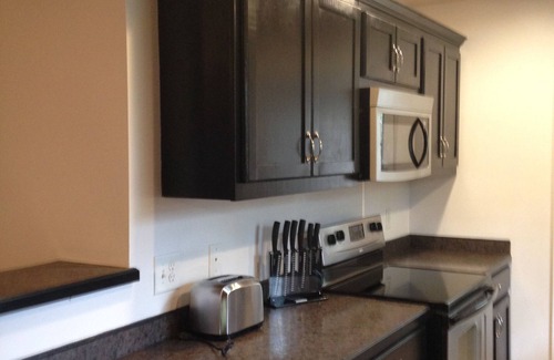 Franklin House | River Access and just 3.5 miles from Downtown Franklin