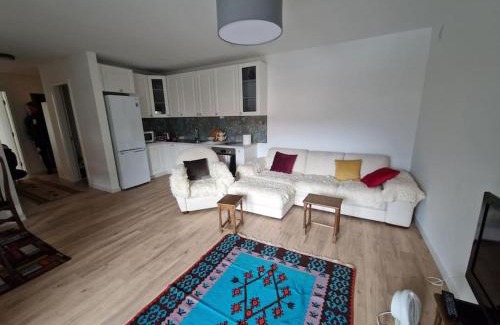 Pejë Apartment | River appartment, te Myza