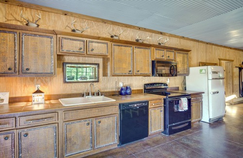 Heflin Cabin | 'River Bend Lodge' Heflin Home in the Woods!