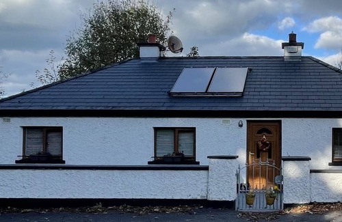 Mullingar Cottage | River Cottage. Traditional Irish Cottage in Mullingar Ireland