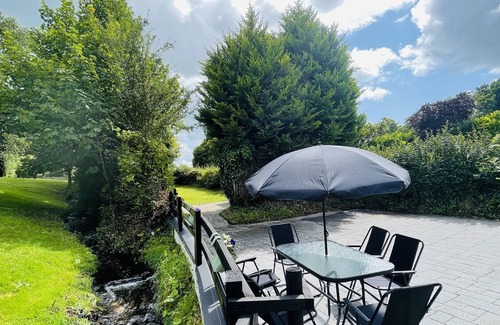 Mullingar Cottage | River Cottage. Traditional Irish Cottage in Mullingar Ireland