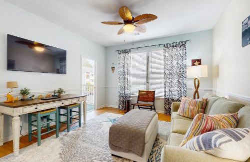 Carolina Forest Apartment | River Oaks Cottage