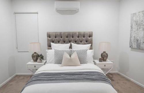 Oonoonba House | River View Haven