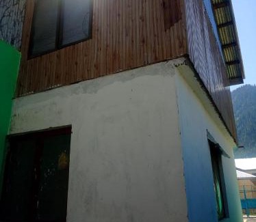 Gulmarg Apartment | River view homestay