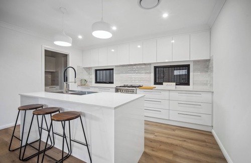 Wagga Wagga House | “RiverDell Short Stay’s” Accommodation