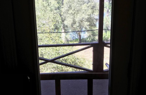 Lotus House | Riverfront Cabin in Coloma!