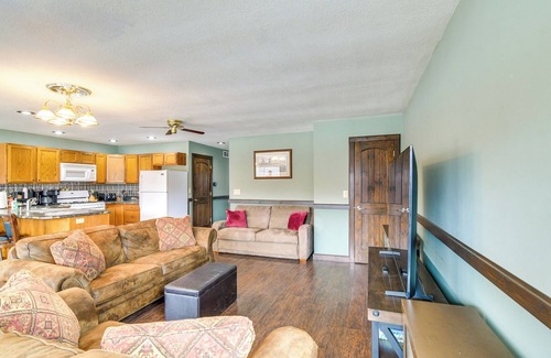 Pella Cabin | Riverfront Cabin Near Dtwn Pella w/Game Room!