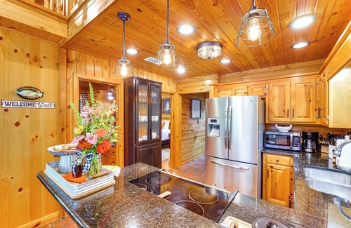 Seminary Cabin | Riverfront Cabin w/Outdoor Oasis in Seminary!