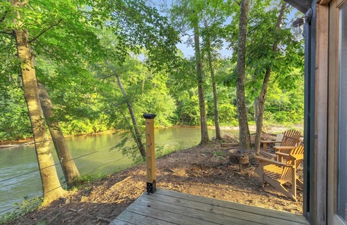 Greenville Cabin | Riverfront Camping Pod, W/Bath House, Min to DT
