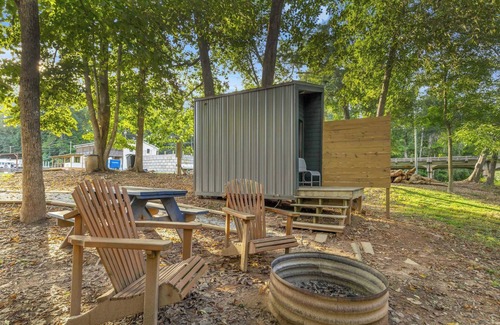Greenville Cabin | Riverfront Camping Pod, W/Bath House, Min to DT