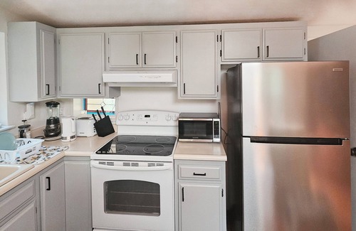 River Pines Cabin | Riverfront in Wine Country Cabin, Deck and Starlink