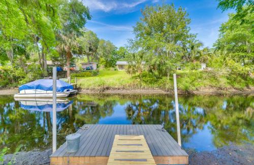Crystal River House | Riverfront Inglis Duplex with Shared Dock and Fire Pit