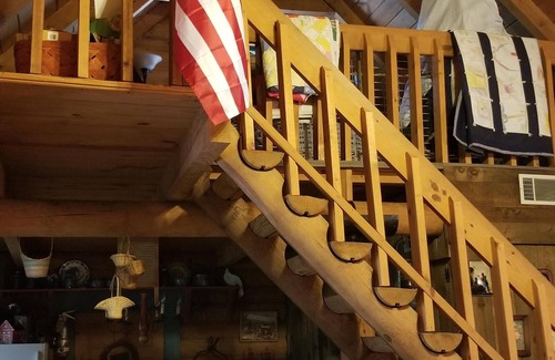 Nahunta Cabin | RIVERFRONT Log Cabin in South GEORGIA Woods near St. Simons, JAX Airport