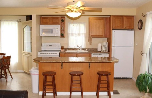 Old Grove House | Riverfront Luxury Home & Coastal Cottage with Private Floating Dock