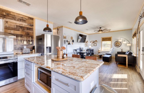 Biloxi House | Riverfront property. 10 minutes from shopping, casinos, and resturants