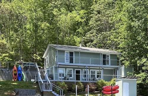 Athens House | Riverfront Property Newly Renvoated The Sweet Retreat