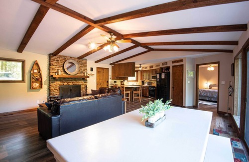 Wilburn House | Riverfront Retreat w/Fire Pit: Fish & Hike!