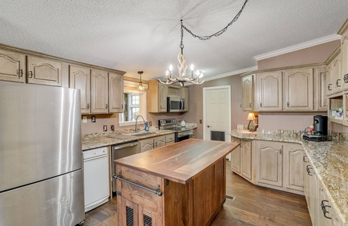 Mountain View House | Rivers Edge retreat is an entire home located on the shore of the White River