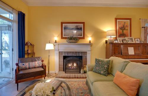 Murrells Inlet House | Riverside Cottage Close to Ocean and Myrtle Beach