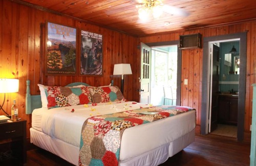 Chimney Rock Hotel | Riverside Lodge at Chimney Rock