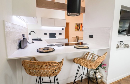 Newby Bridge Cottage | Riverside Retreat