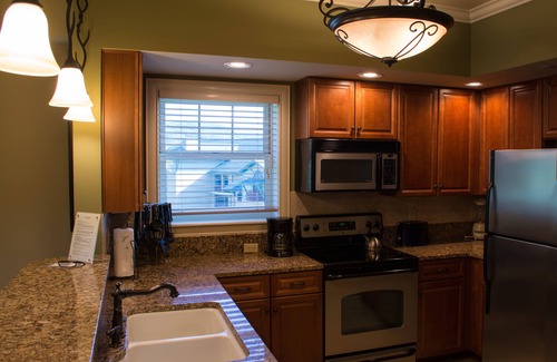 Pigeon Forge Condo | Riverstone 2BRcorner,Golf/Mtn/River/indoor pool, 5min Ripken/LeConte/Dollywood