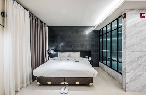 Seongnae-dong Hotel | Rivertain Hotel