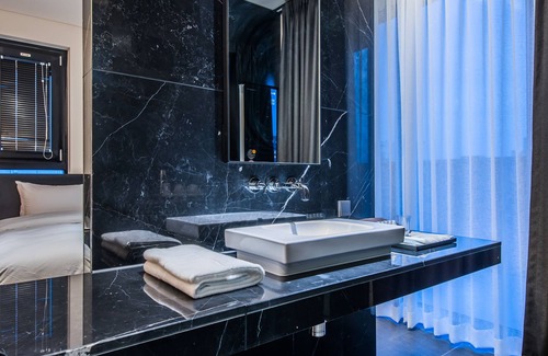 Seongnae-dong Hotel | Rivertain Hotel
