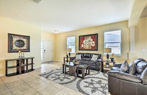 Riverview House | Riverview Abode with Large Backyard and Fire Pit!