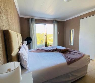 Mamaolo Bed & Breakfast | Riverview Pool Resort and Lodge