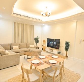 Al Khobar Apartment | RJ's - Beautiful 3 Bedroom Apartment