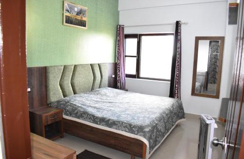 Sanjauli Bed & Breakfast | RKM Biulding Sharma B&B
